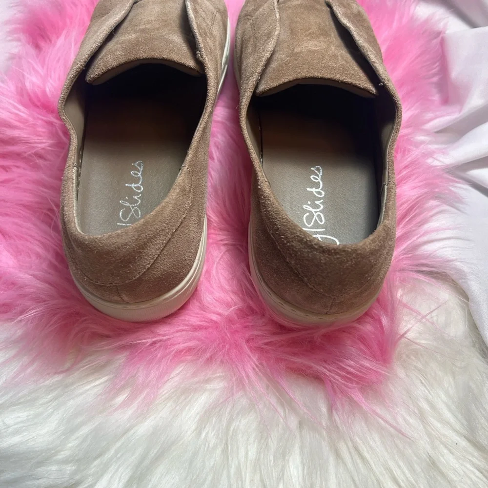 J Slides Women's Tan Slip-On Sneakers